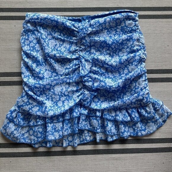 Zara Women’s Draped Floral Print Blue &  White Mini Ruffle Skirt - Picture 5 of 12